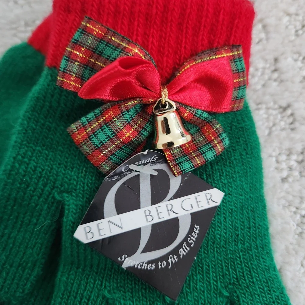 Christmas Gloves Green Red Plaid Bow Jingle Bell One Size NWT